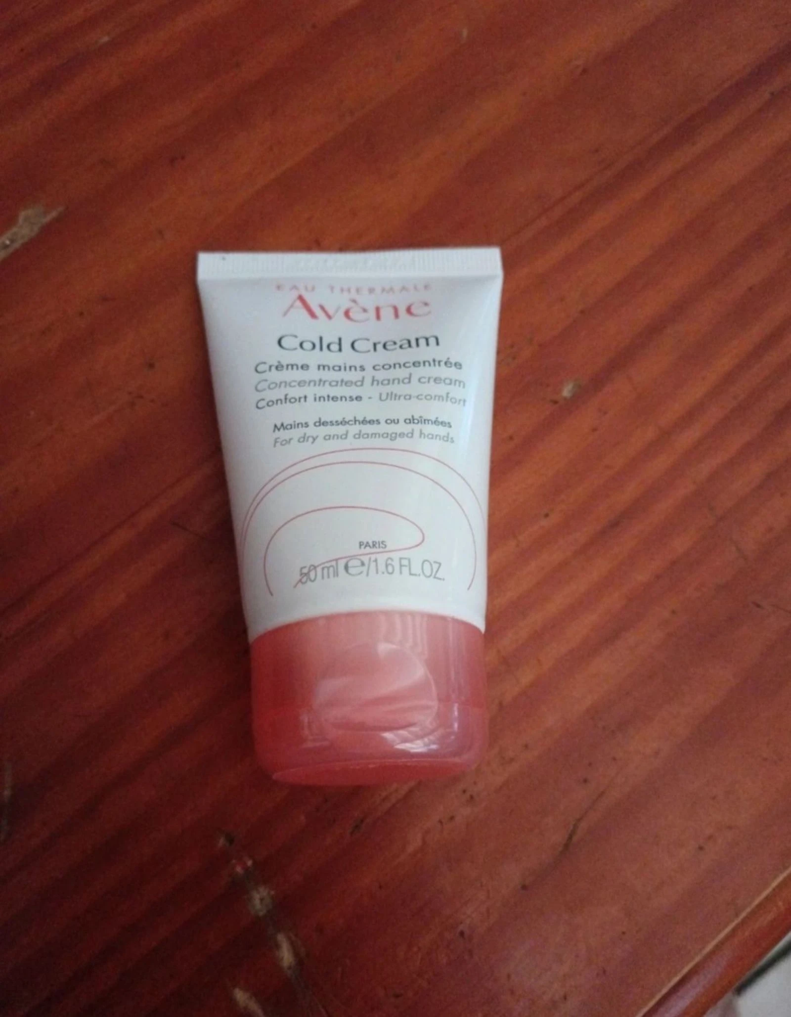 Crème mains Avène concentrée neuf 